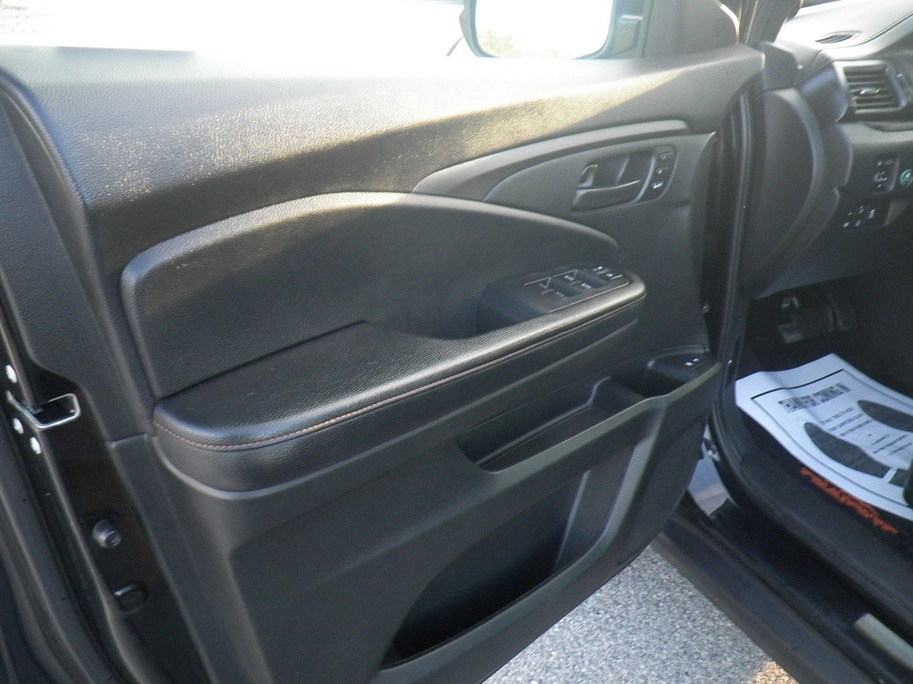 Used 2023 Honda Passport TrailSport image 15