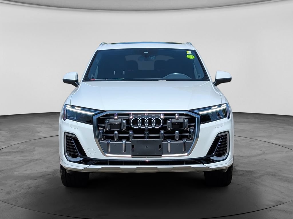 Used 2025 Audi Q7 3.0T Premium Plus AWD/4WD image 2