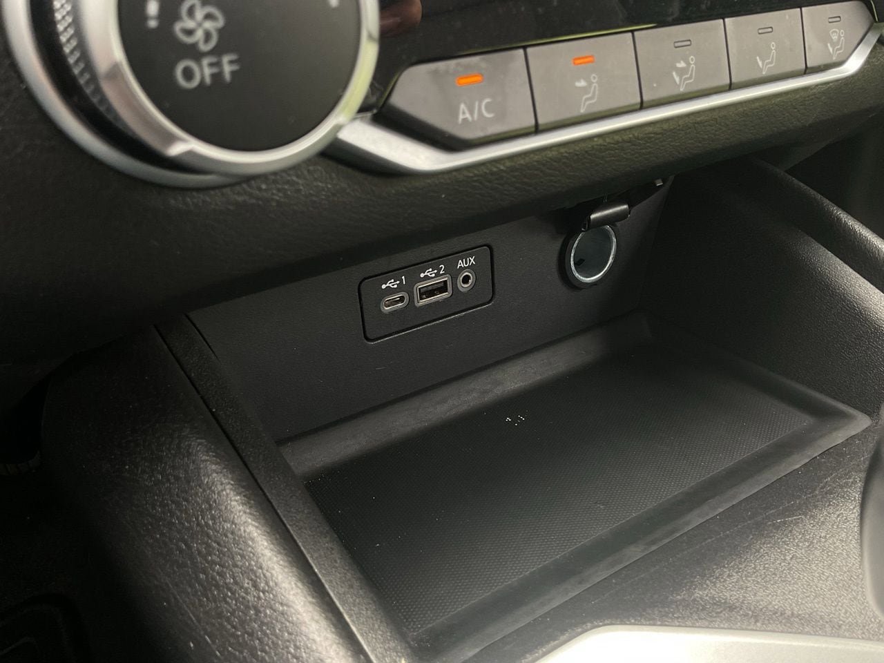 Used 2025 Nissan Altima 2.5 SV FWD image 25
