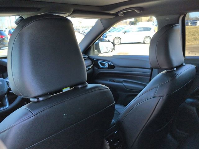 New 2026 Jeep Compass Trailhawk image 28