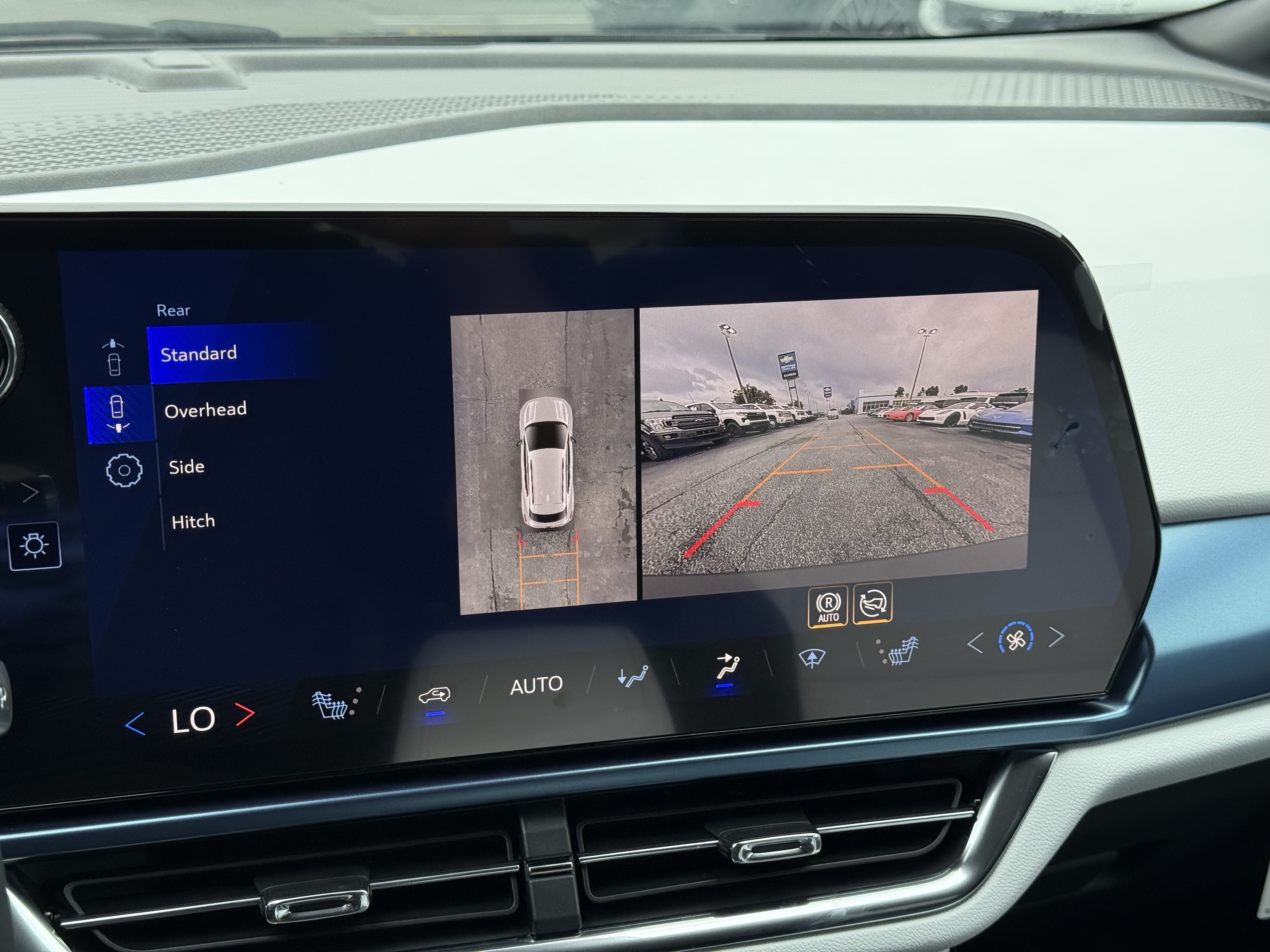 New 2026 Chevrolet Equinox EV LT FWD image 24