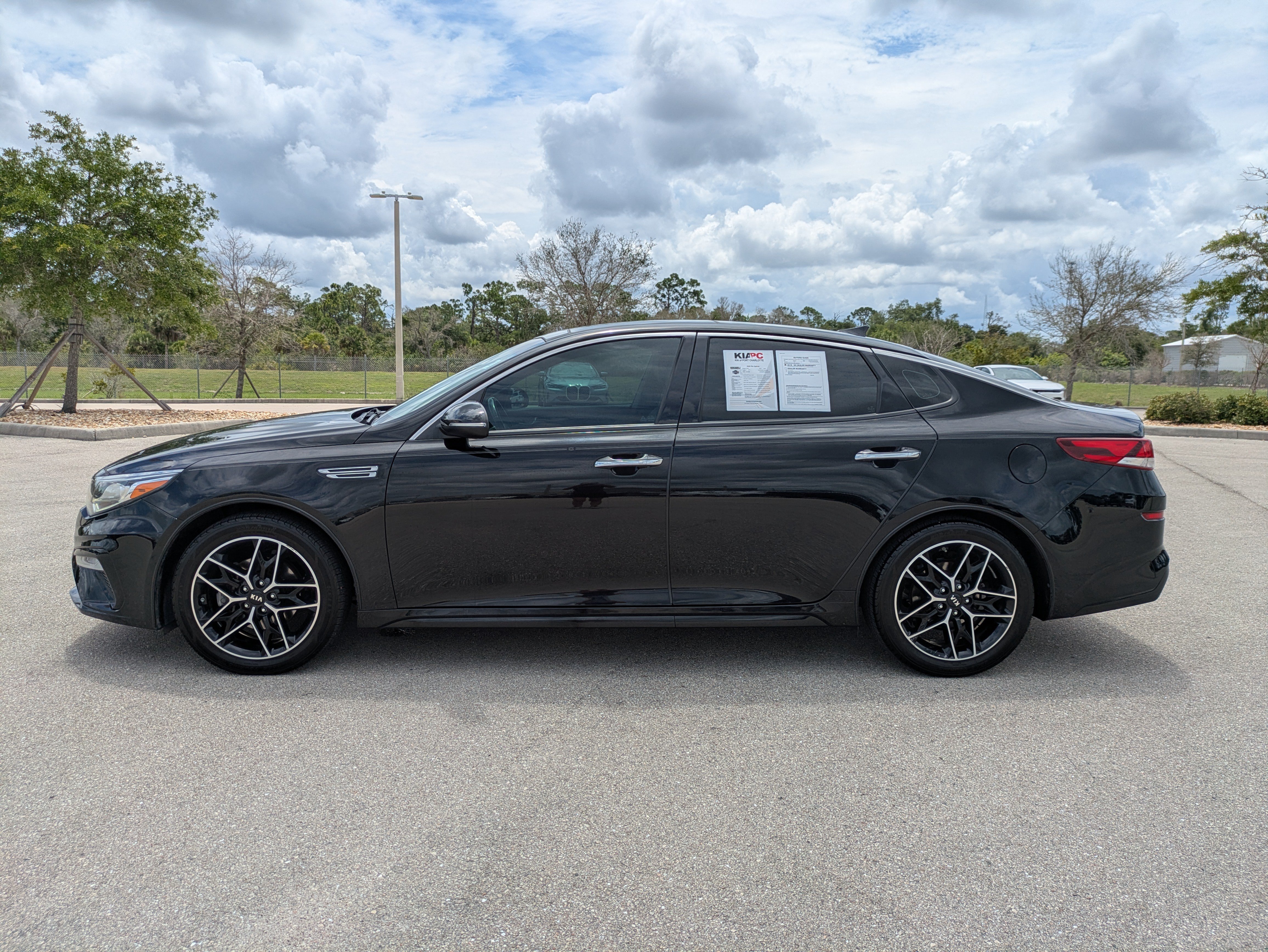 Used 2020 Kia Optima SE FWD image 8