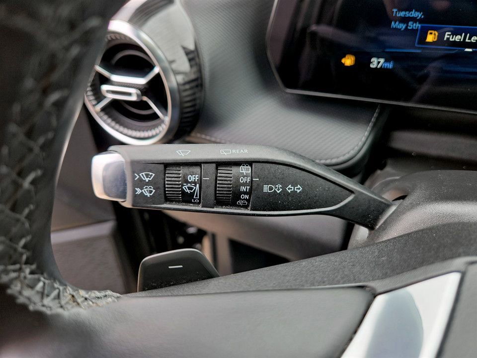 Used 2025 Chevrolet Equinox LT FWD image 20