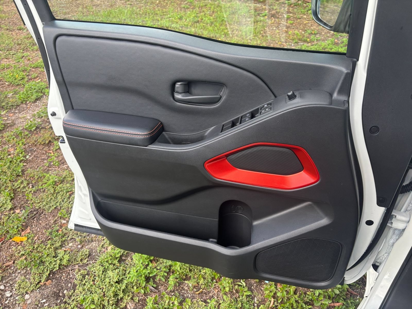 Used 2026 Nissan Frontier PRO-4X AWD/4WD image 18