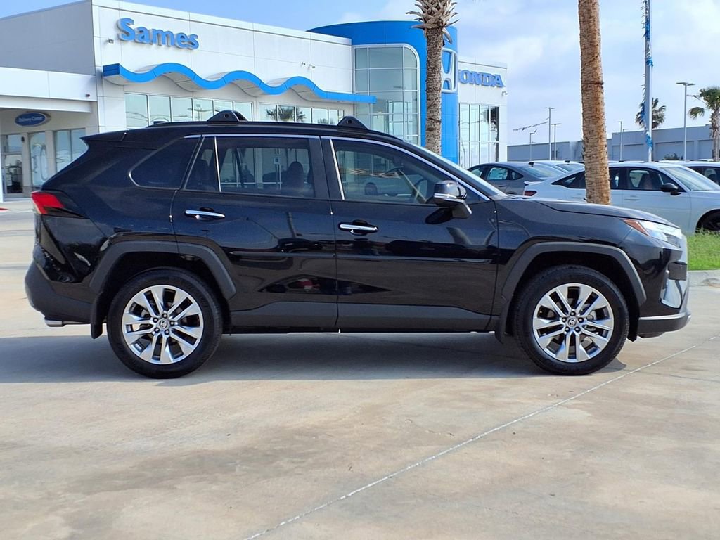 Used 2025 Toyota RAV4 Limited FWD image 8