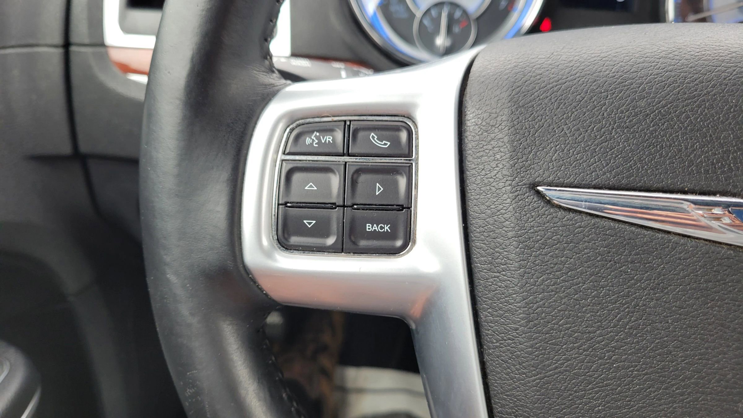 Used 2013 Chrysler 300 image 19