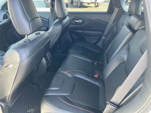 Used 2022 Jeep Cherokee Trailhawk w/ Comfort/Convenience Group AWD/4WD image 26