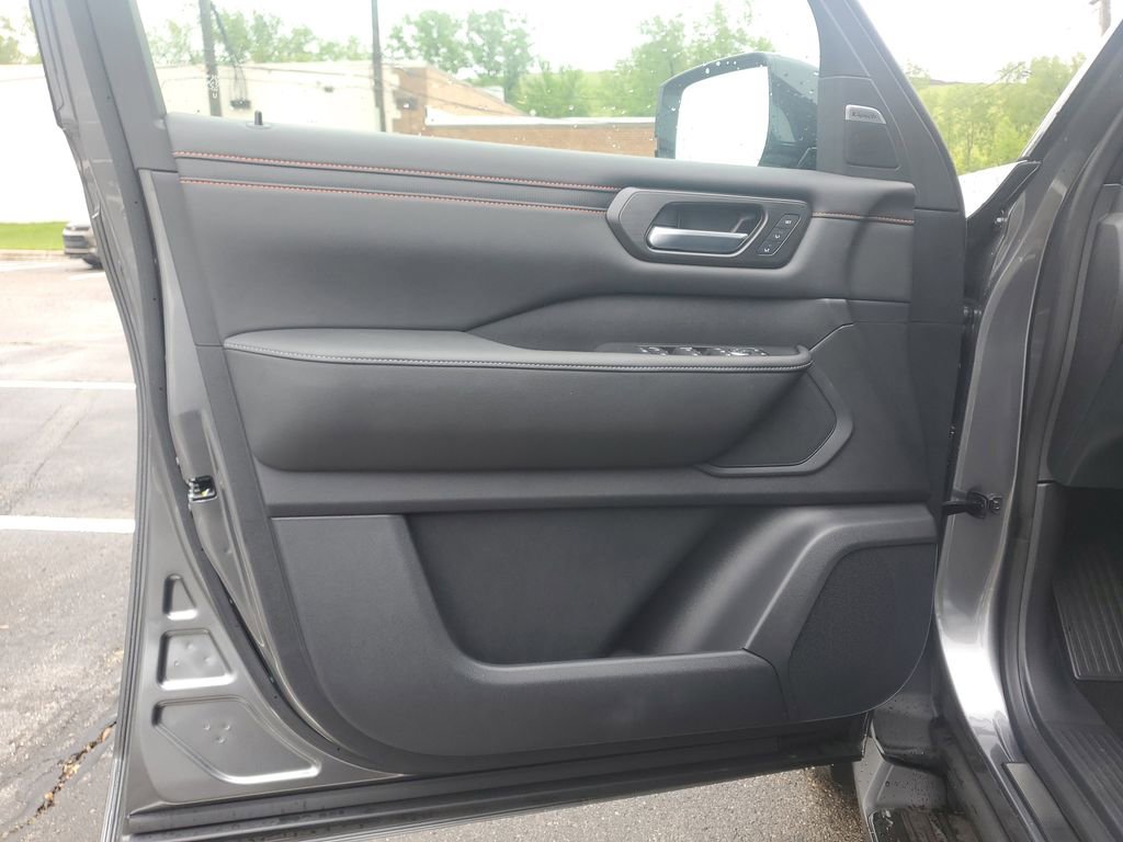 New 2025 Nissan Armada PRO-4X w/ Pro-4X Premium Package image 10