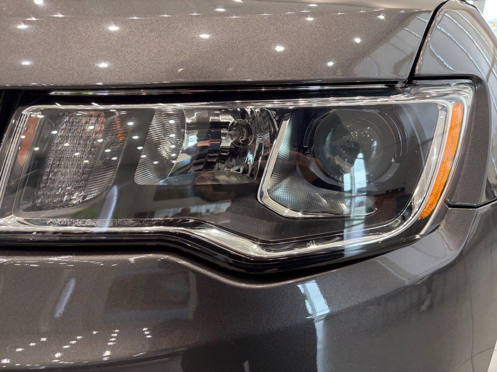 Used 2021 Jeep Grand Cherokee Limited w/ Luxury Group II AWD/4WD image 9
