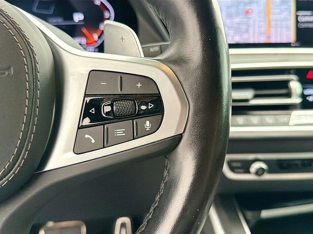 Used 2022 BMW X7 M50i w/ Executive Package image 40