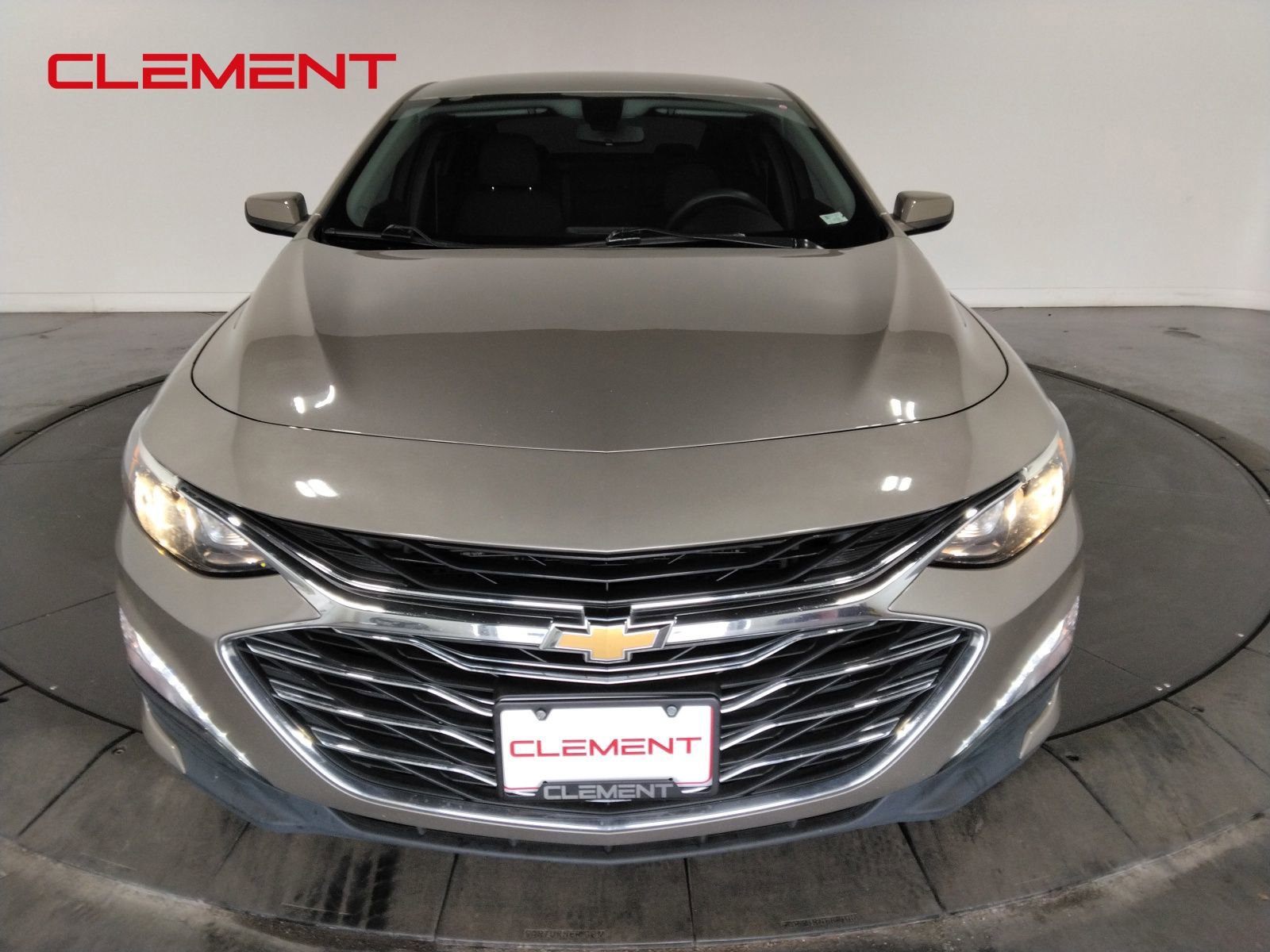 Used 2022 Chevrolet Malibu LT FWD image 2