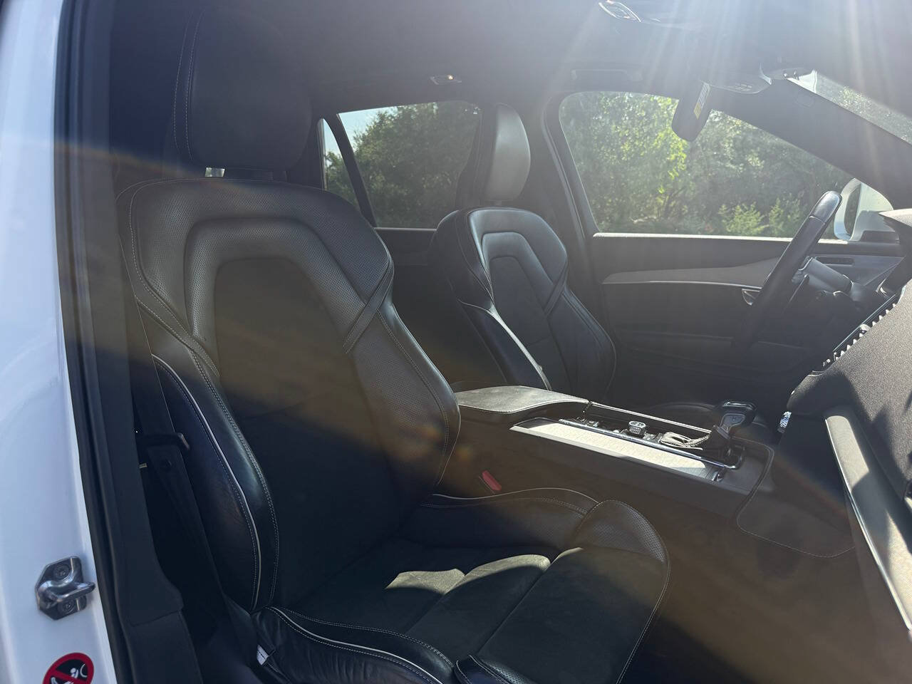 Used 2016 Volvo XC90 T6 R-Design w/ Vision Package AWD/4WD image 21