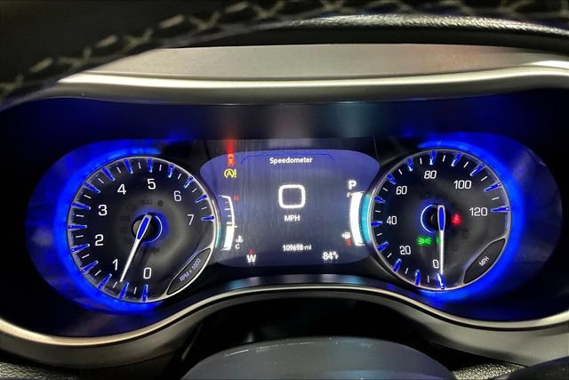 Used 2020 Chrysler Pacifica Touring-L Plus w/ S Appearance Package FWD image 12