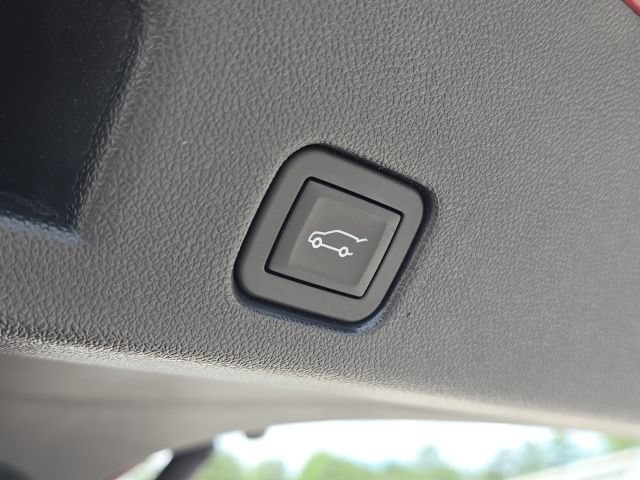 Used 2024 GMC Acadia Elevation FWD image 12