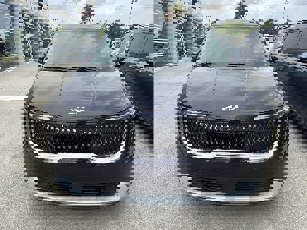 New 2026 Kia Carnival EX image 2