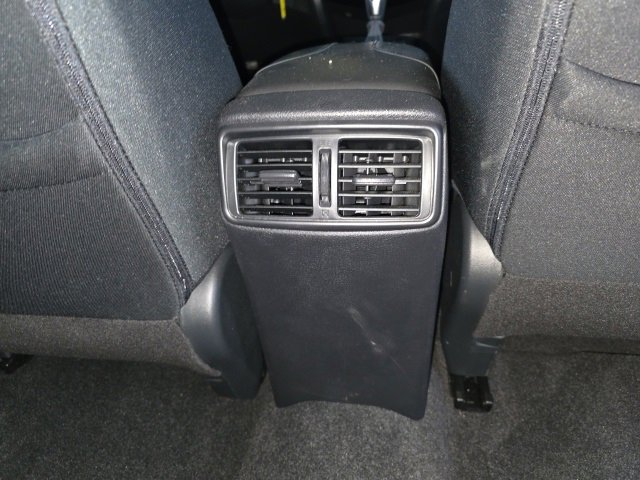 Used 2019 Nissan Rogue S image 14