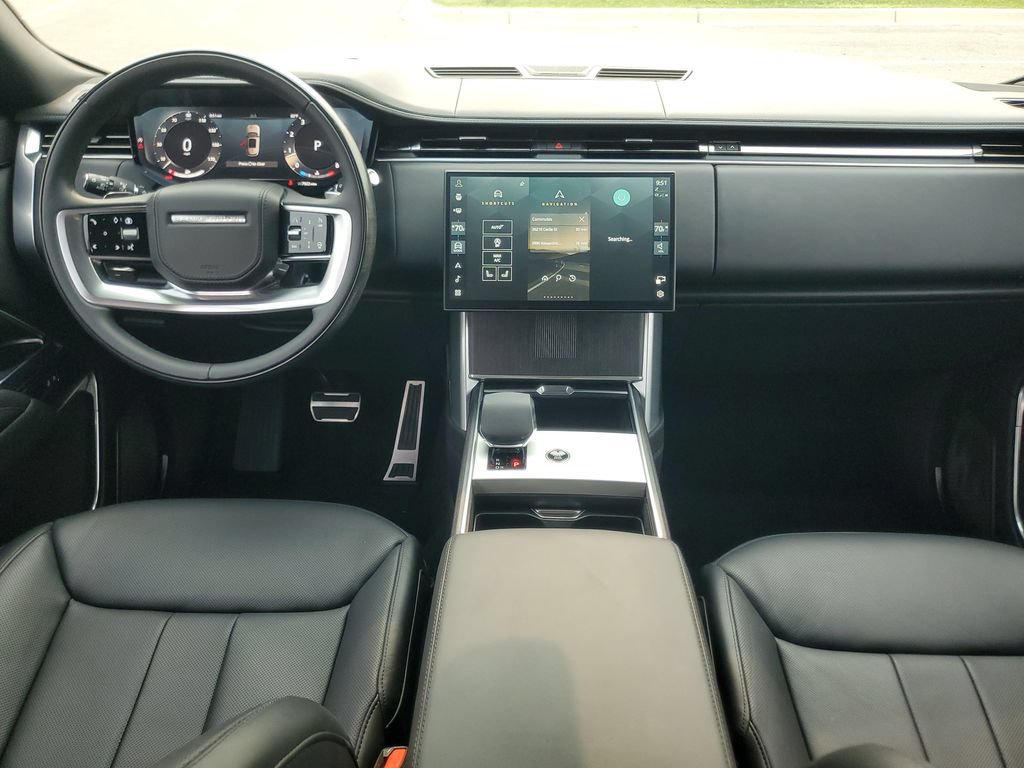 Used 2025 Land Rover Range Rover Long Wheelbase Autobiography AWD/4WD image 29