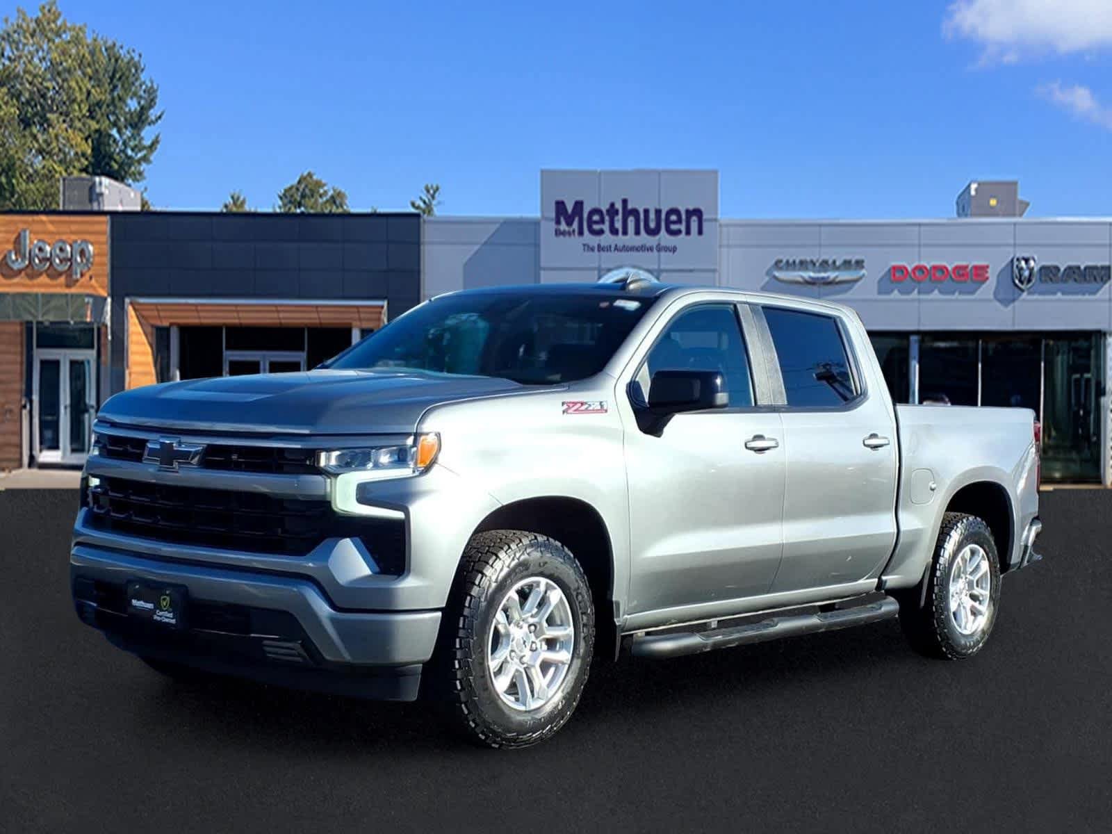 Used 2023 Chevrolet Silverado 1500 RST AWD/4WD image 9
