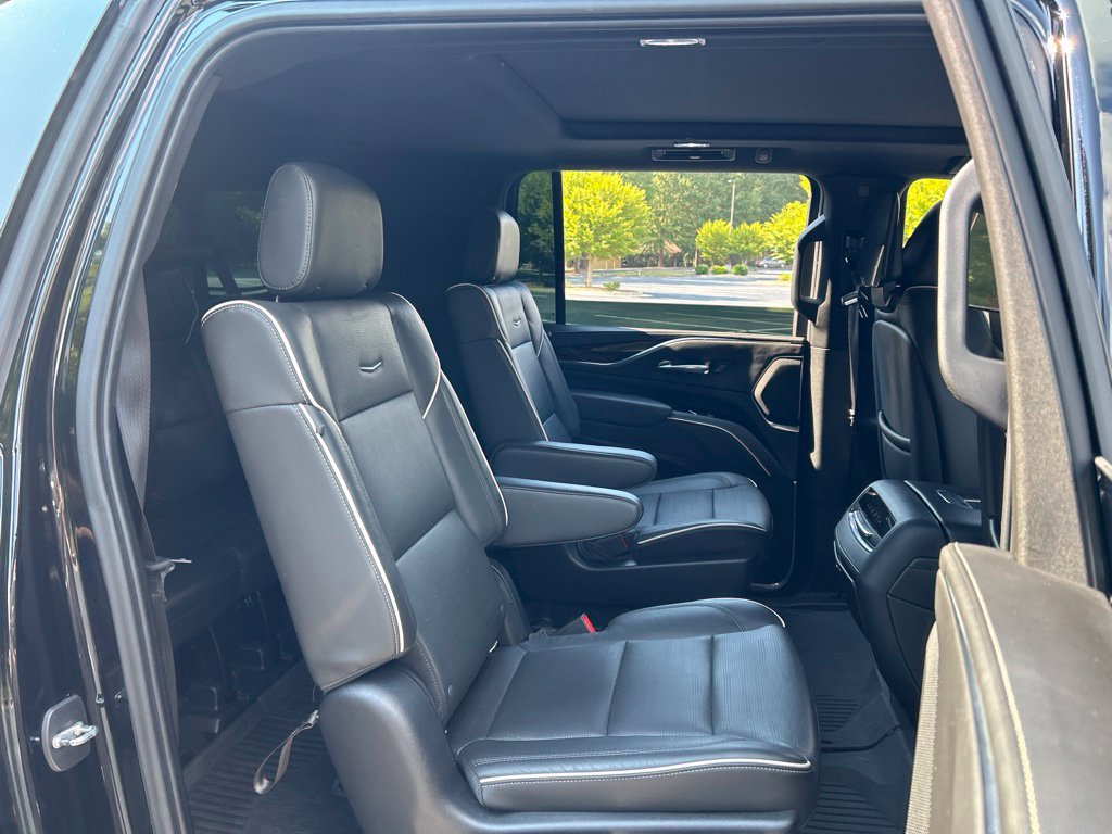 Used 2021 Cadillac Escalade ESV Premium Luxury w/ LPO, Radiant Package AWD/4WD image 48