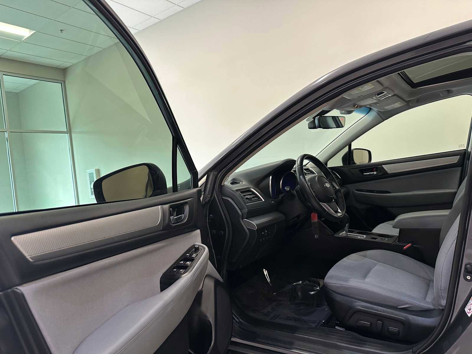 Used 2018 Subaru Legacy 2.5i Premium AWD/4WD image 23