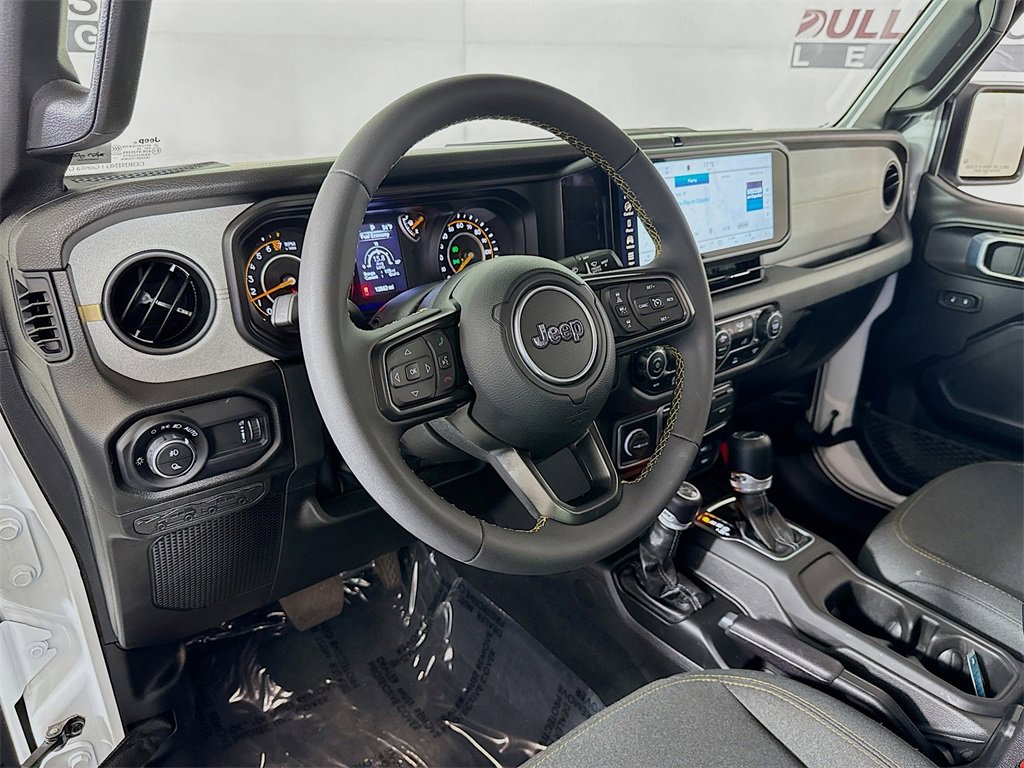 Used 2024 Jeep Gladiator Sport image 9