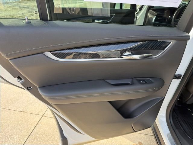 Used 2021 Cadillac XT6 Premium Luxury image 12