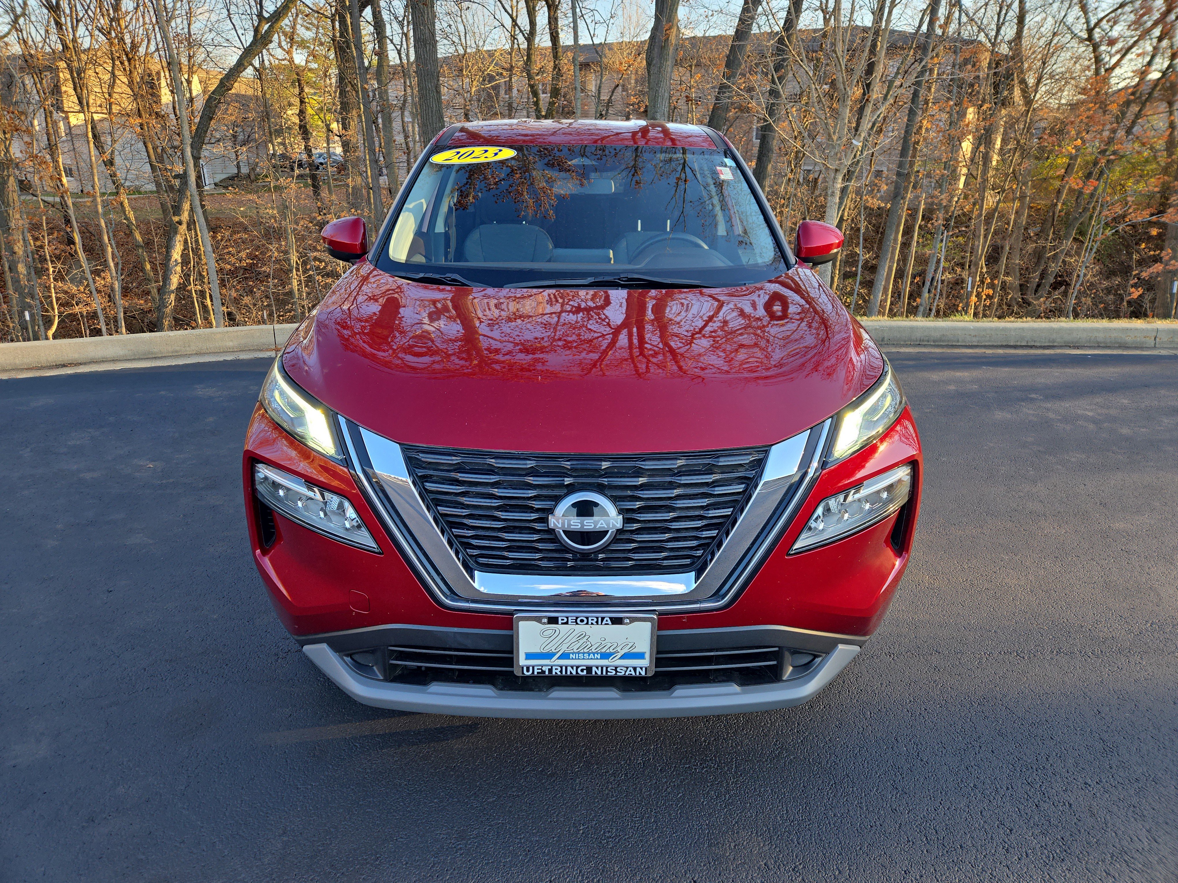 Used 2023 Nissan Rogue SV image 7