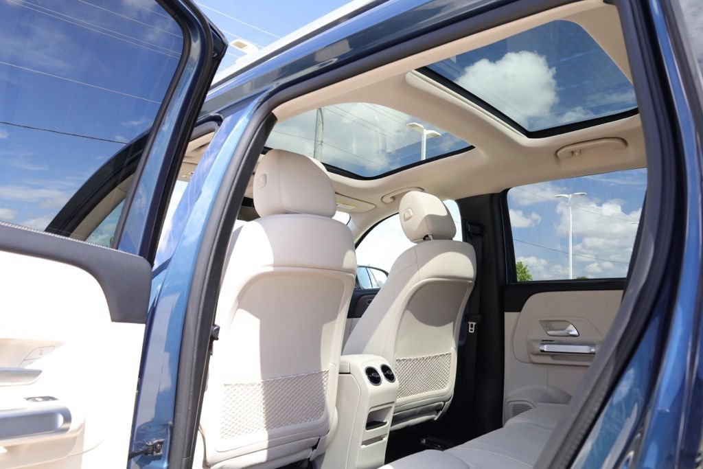 Certified 2023 Mercedes-Benz GLB 250 image 21