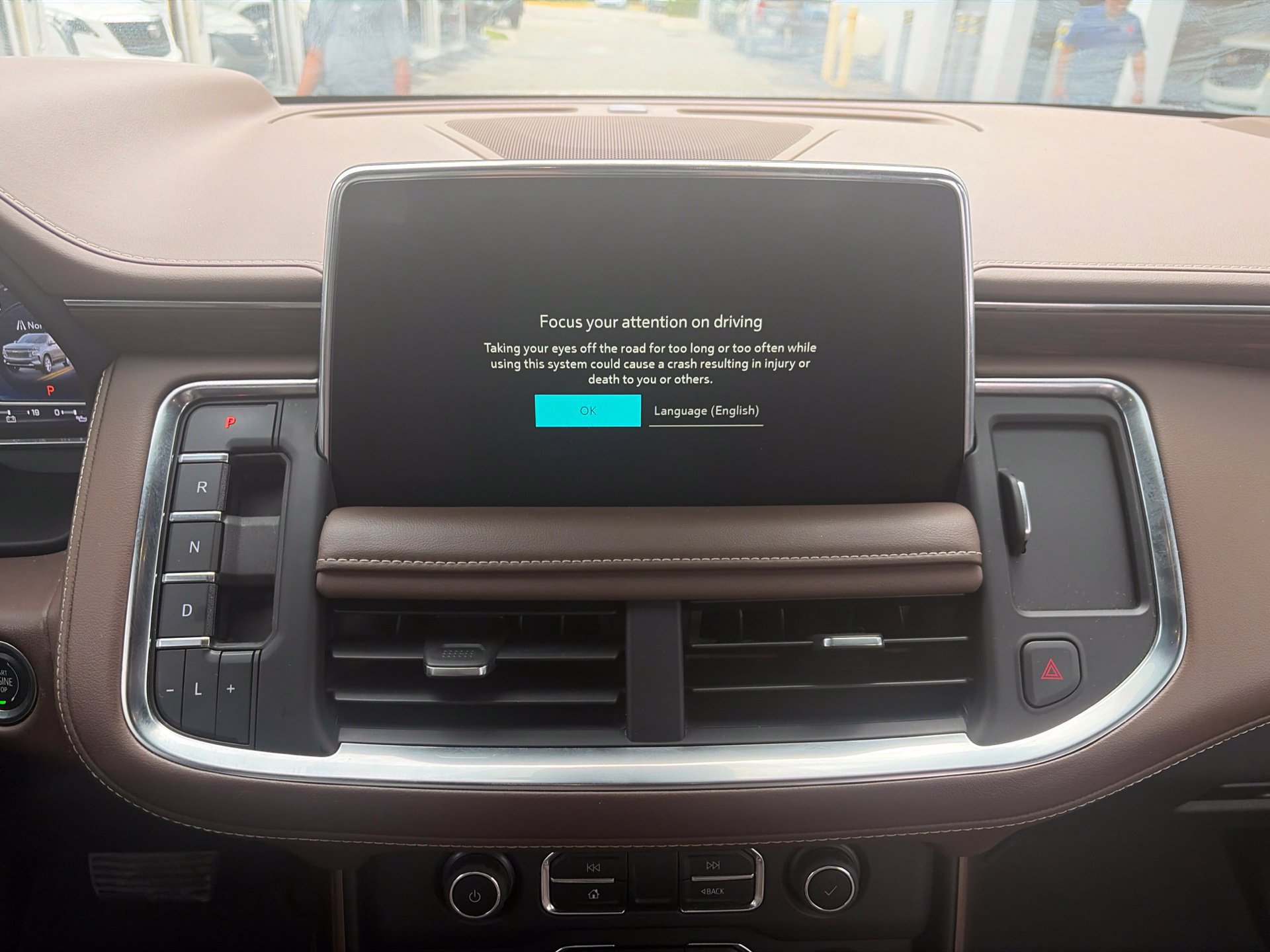 Used 2023 Chevrolet Suburban High Country RWD image 12