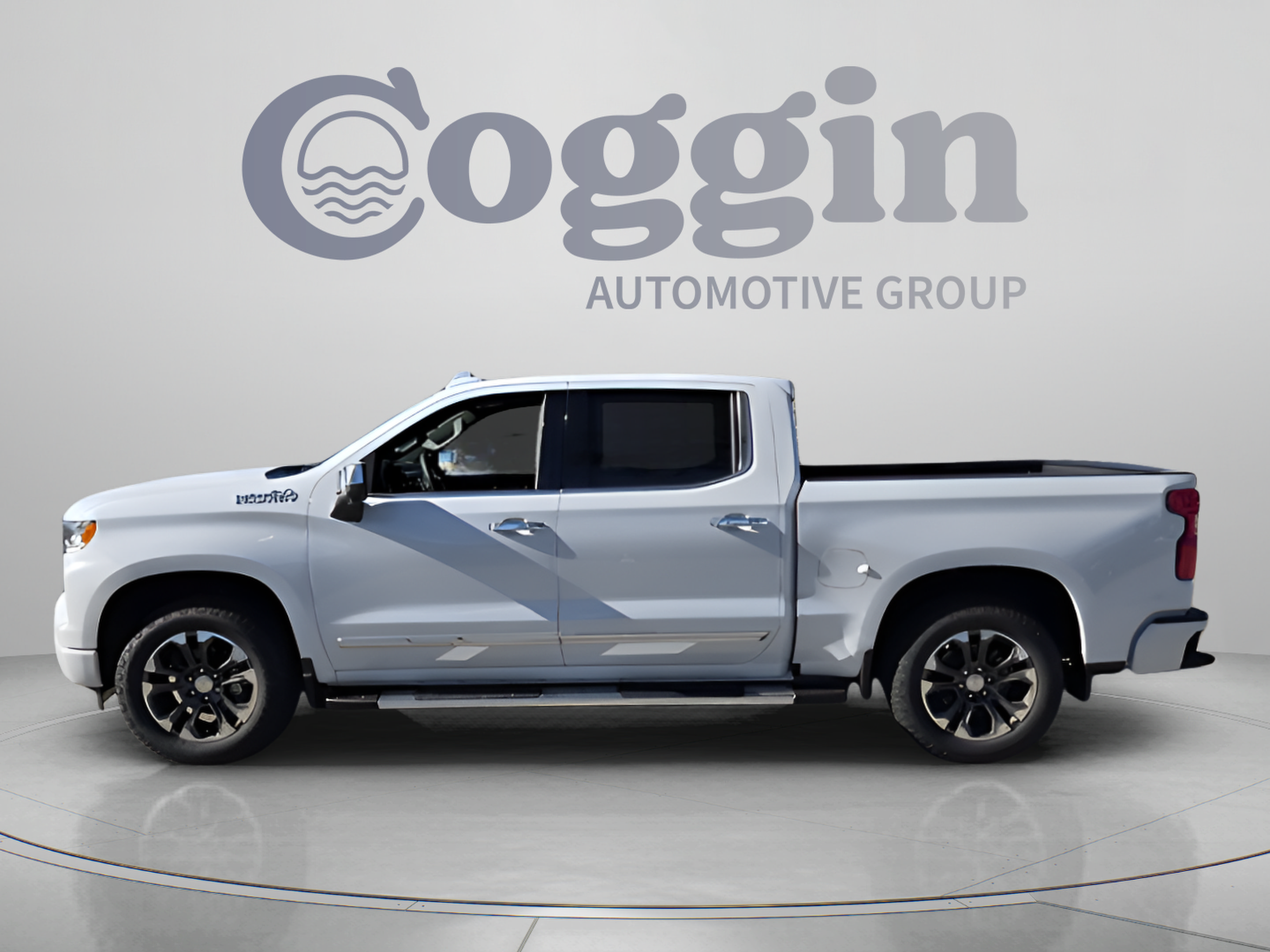 New 2026 Chevrolet Silverado 1500 High Country w/ Technology Package AWD/4WD image 2