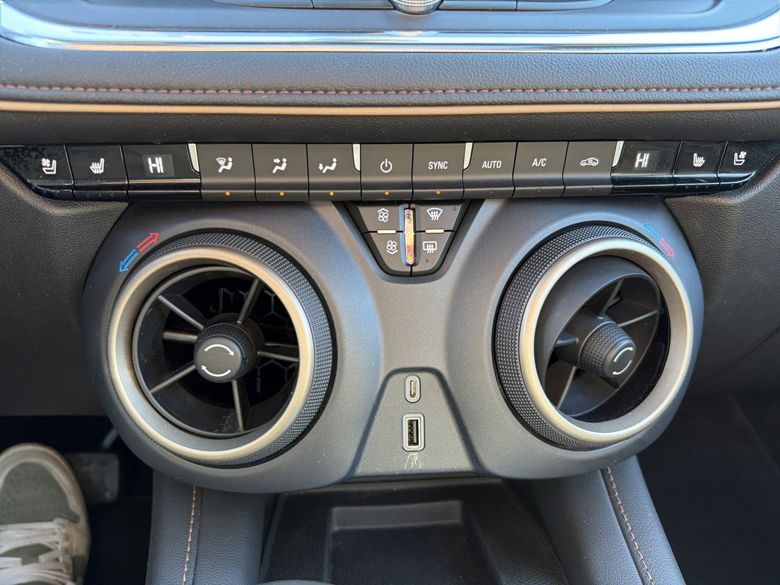 Used 2023 Chevrolet Blazer Premier w/ Driver Confidence II Package image 23