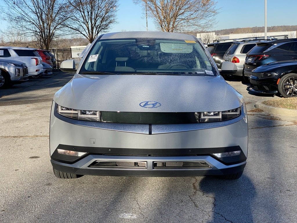 Used 2024 Hyundai Ioniq 5 SEL image 2