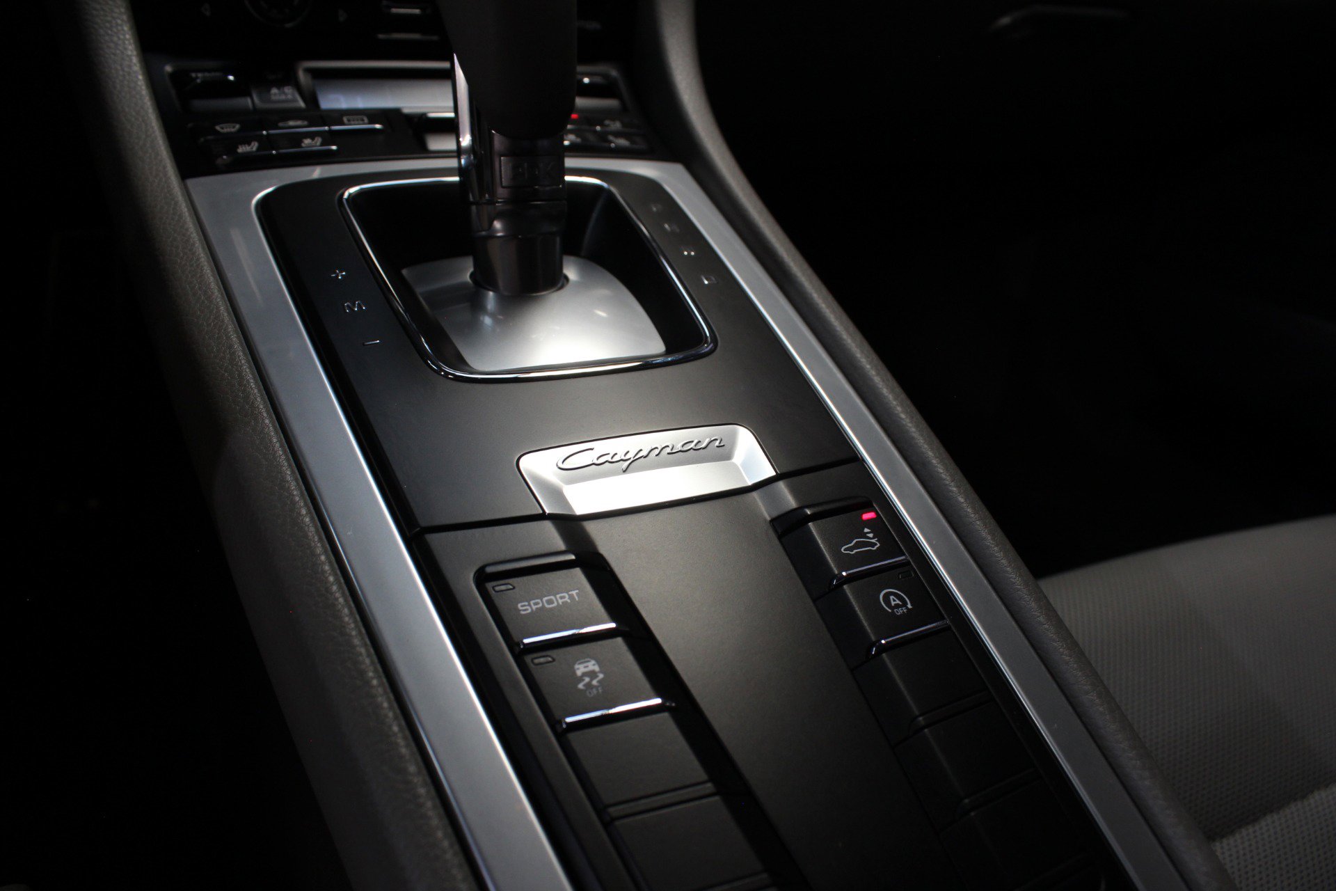 Used 2015 Porsche Cayman image 46