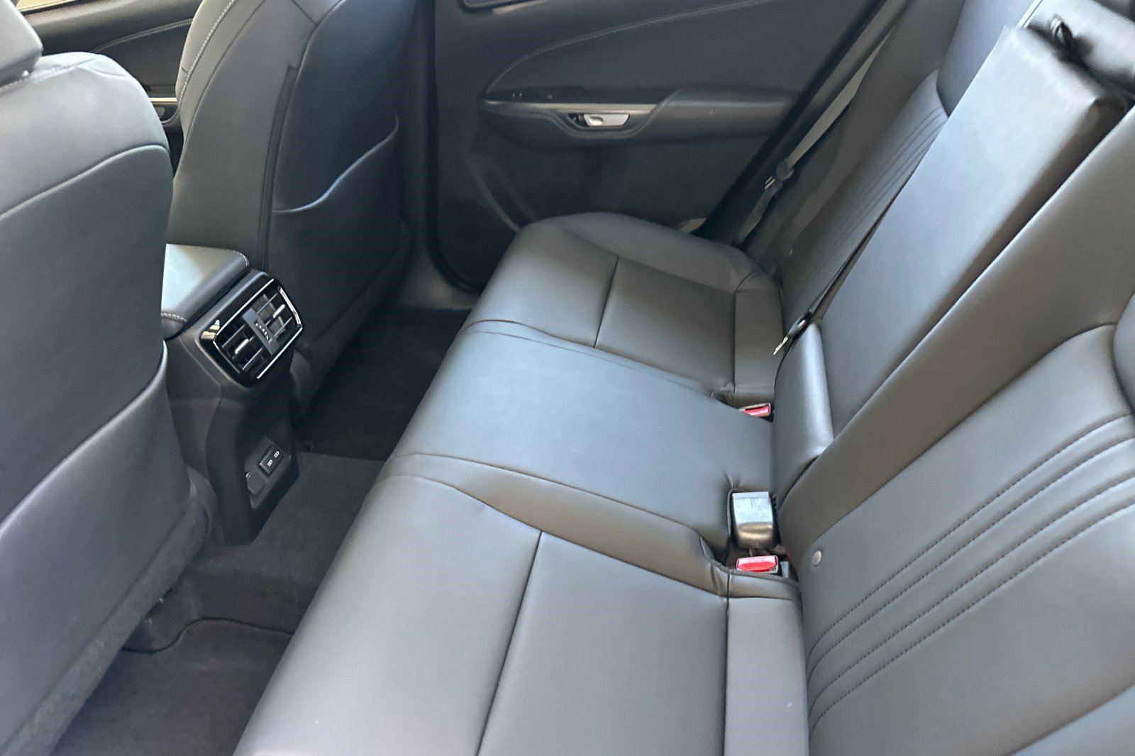 Certified 2026 Lexus NX 350h AWD w/ Accessory Package (K3) image 26