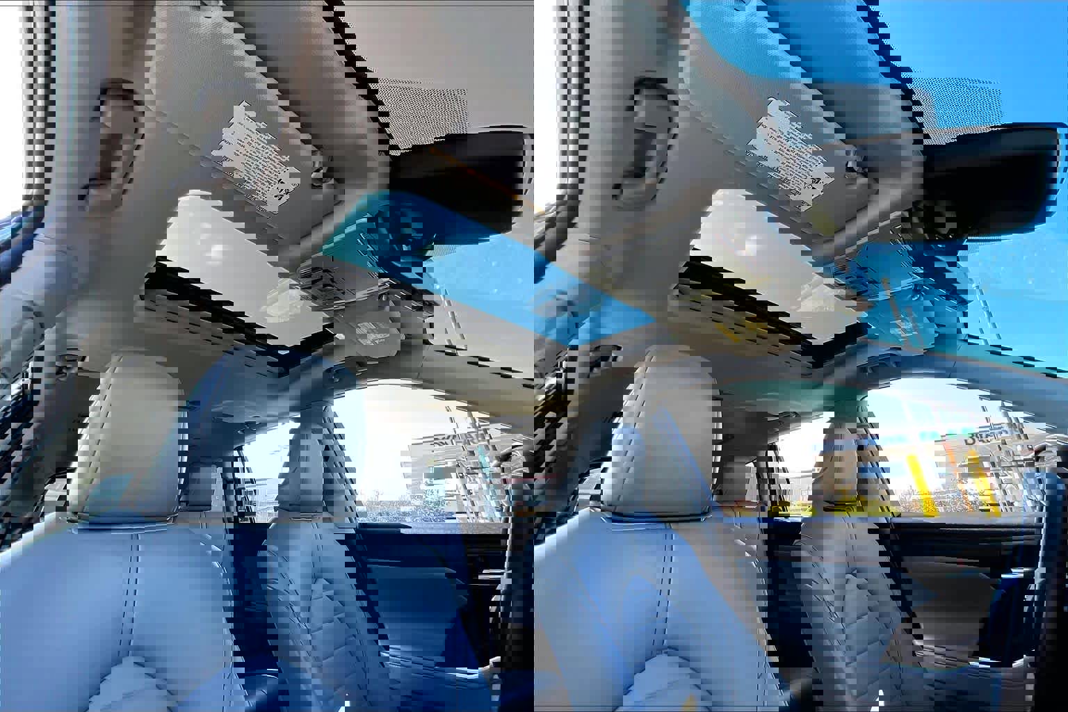 Used 2022 Toyota Highlander XLE image 14