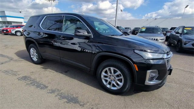 Certified 2022 Chevrolet Traverse LS image 2