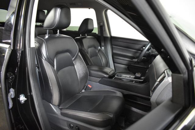 Used 2023 Nissan Pathfinder SL AWD/4WD image 38