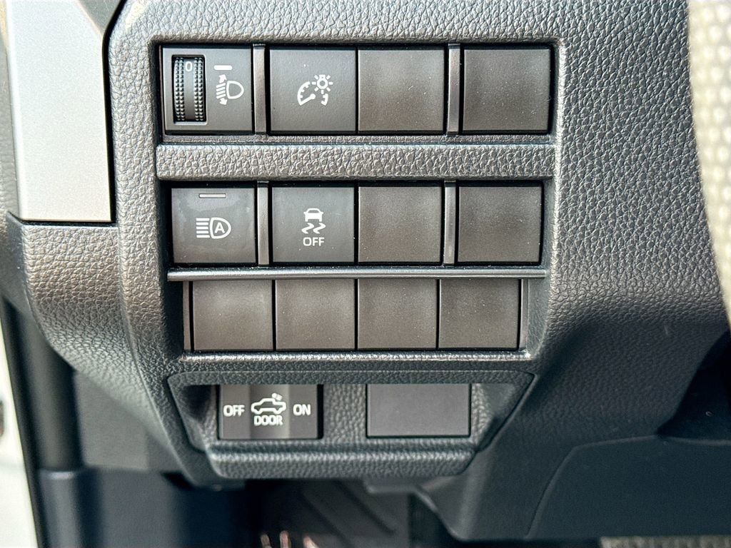 Used 2024 Toyota Tacoma SR5 RWD image 33