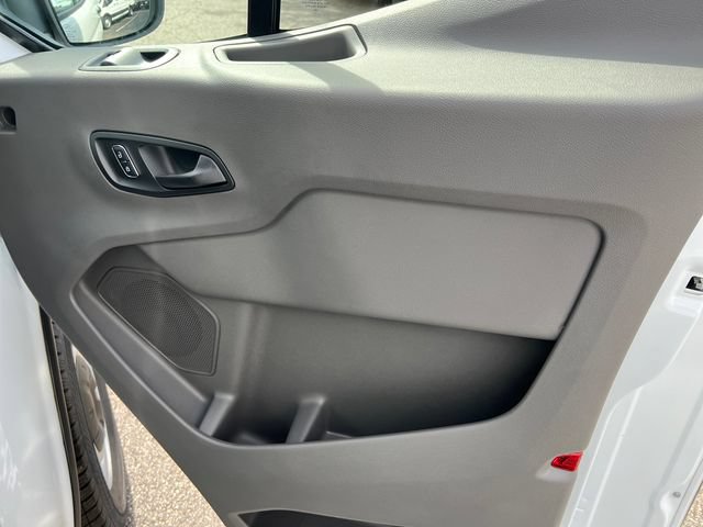 New 2026 Ford Transit 250 148 Medium Roof RWD image 15