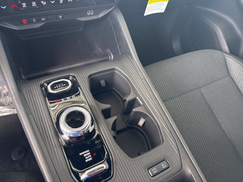 New 2026 Jeep Cherokee Laredo AWD/4WD image 13