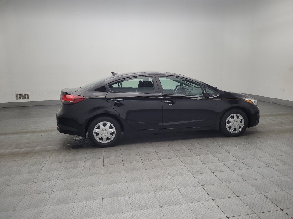 Used 2017 Kia Forte LX image 10