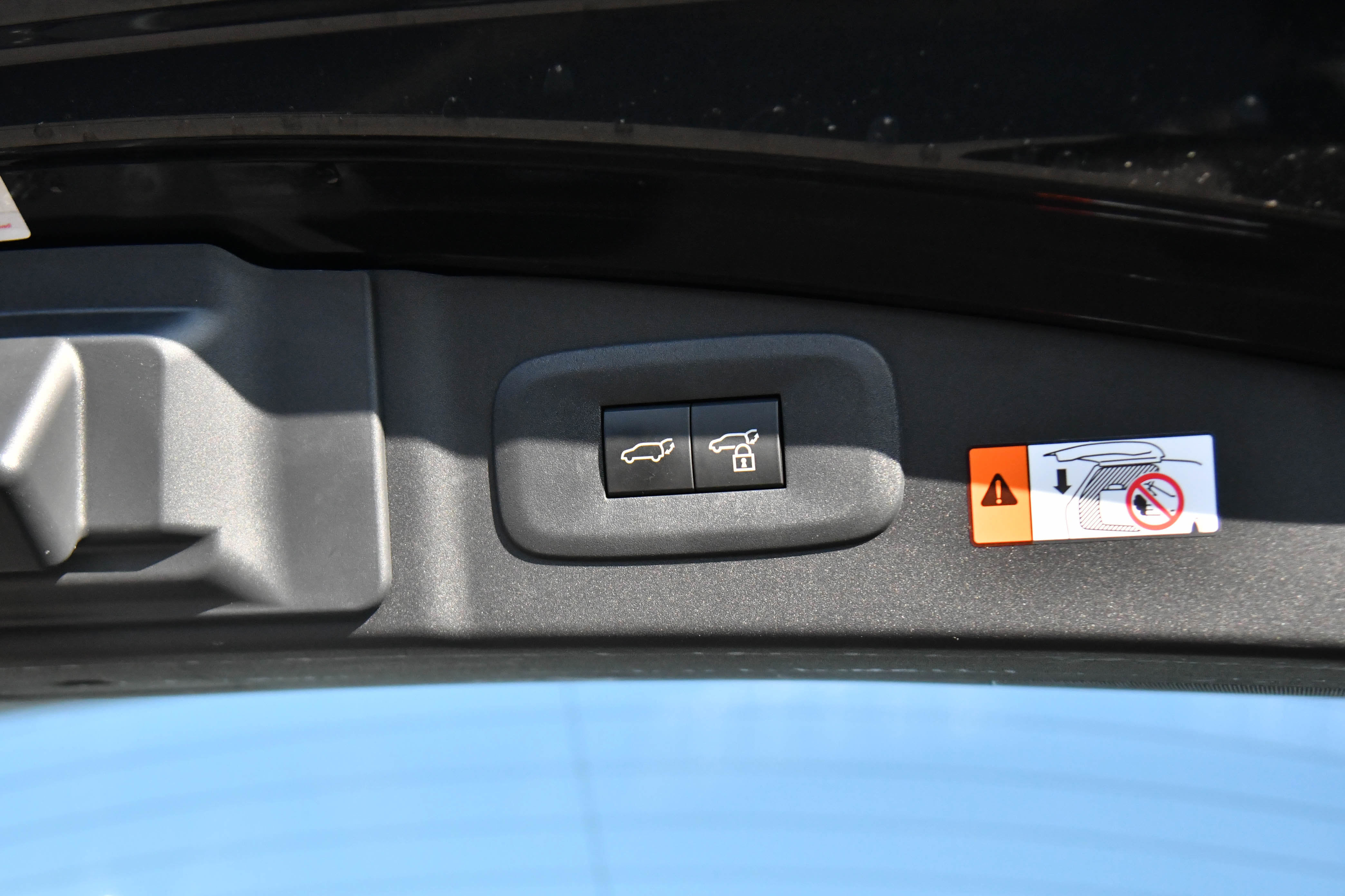 Used 2024 Lexus RZ 300e Premium image 47