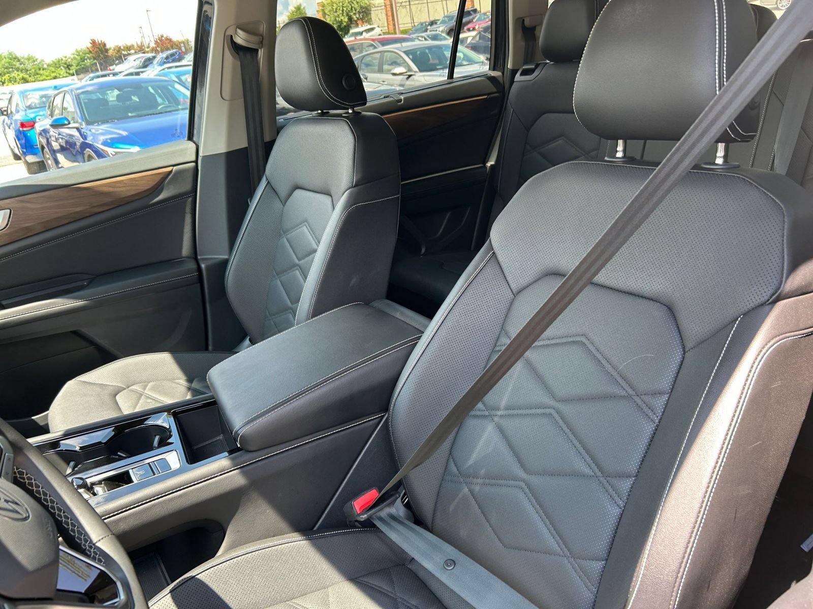 Used 2026 Volkswagen Atlas SE FWD image 32