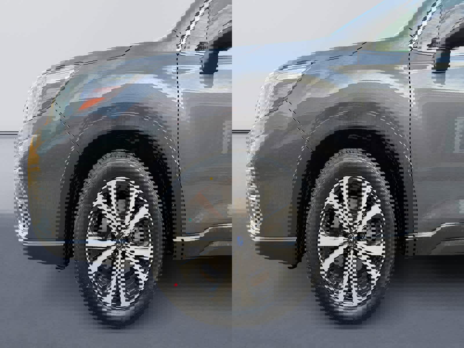 Used 2020 Subaru Forester Limited image 9