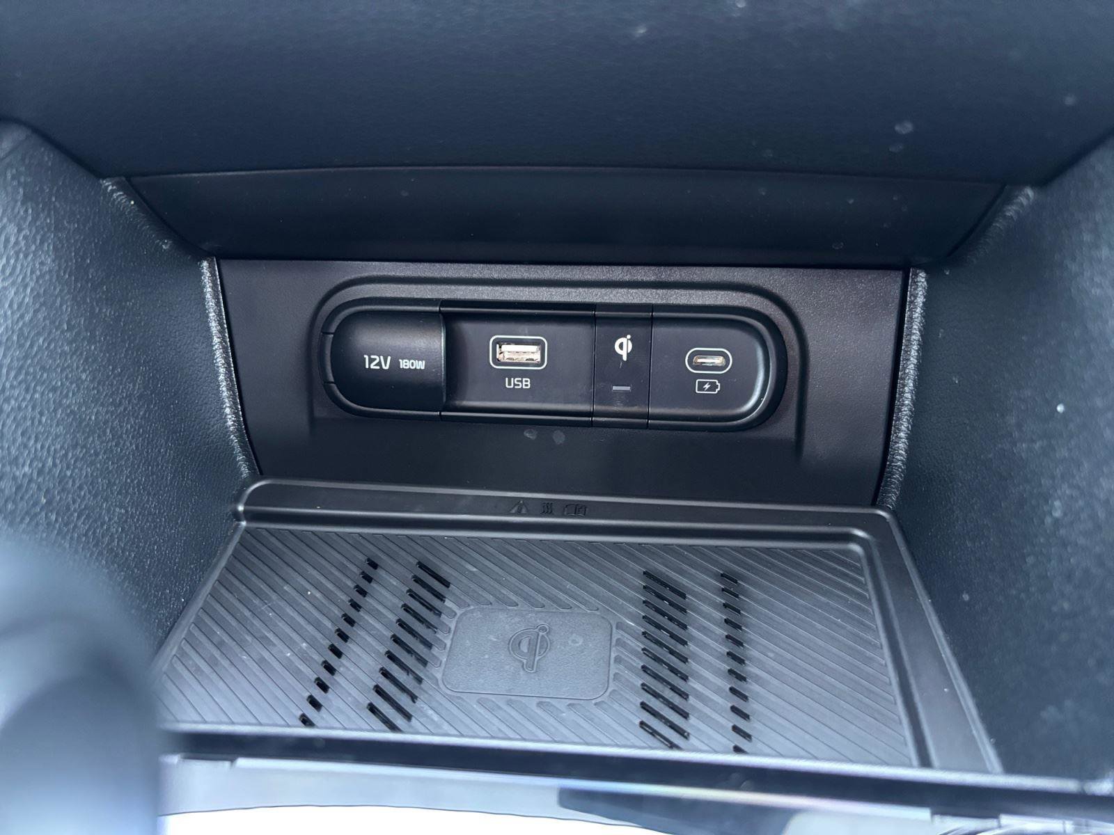 Used 2025 Kia Sportage SX FWD image 31