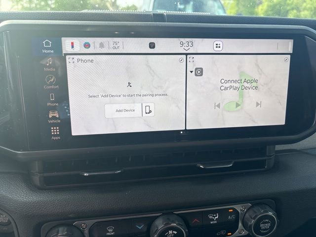 Used 2025 Jeep Wrangler Sport image 12