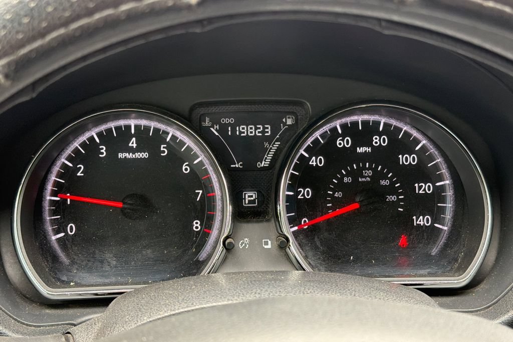 Used 2019 Nissan Versa SV FWD image 20
