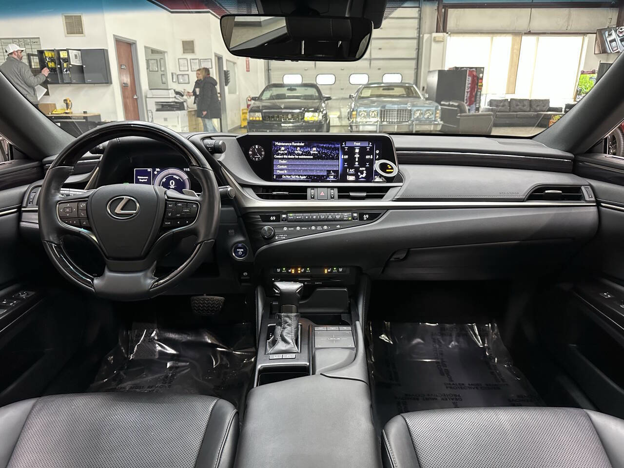 Used 2019 Lexus ES 300h w/ Premium Package image 18