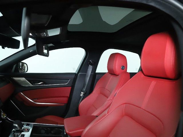 Used 2024 Jaguar XF R-Dynamic SE image 18