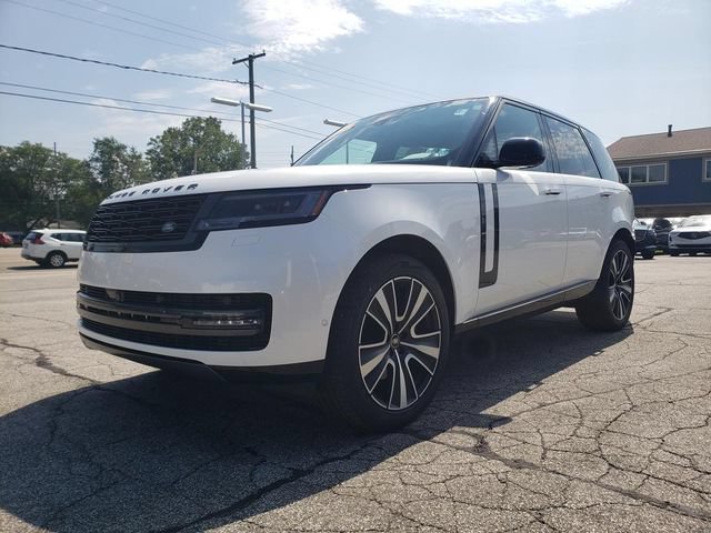 Used 2025 Land Rover Range Rover SE AWD/4WD image 4